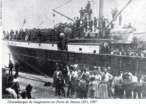 Sbarco di immigranti italiani in Brasile, 1907. Acervo Memorial do Imigrante, SP, Brasil